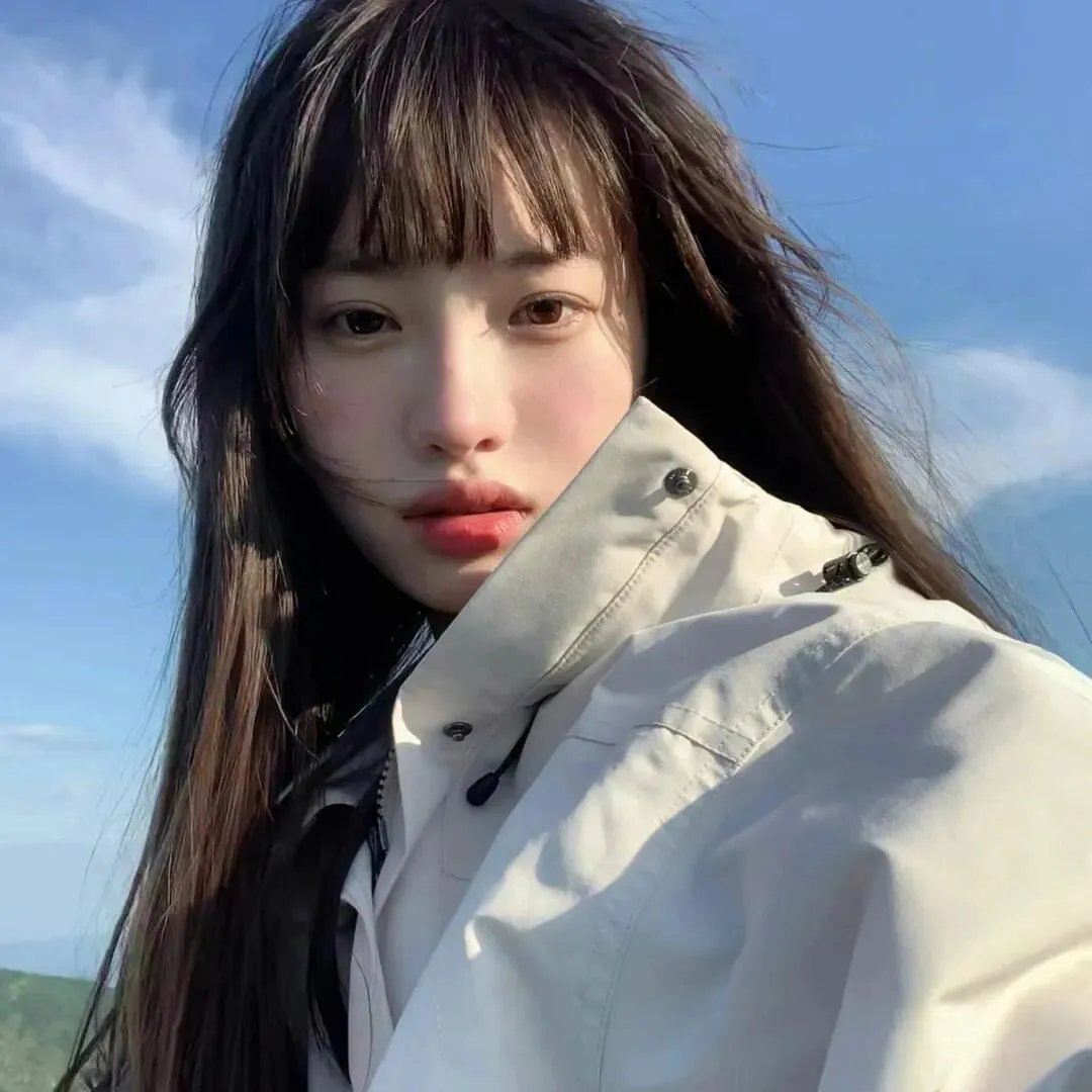 空中飞鸟